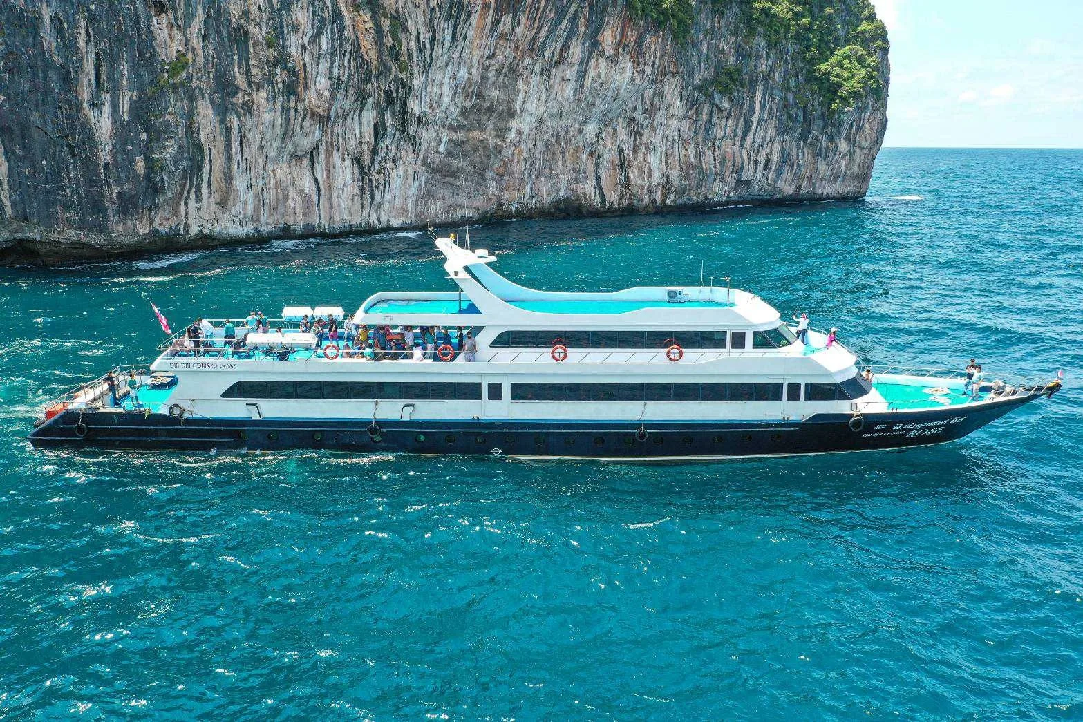 Phi Phi Cruisers ferry journey